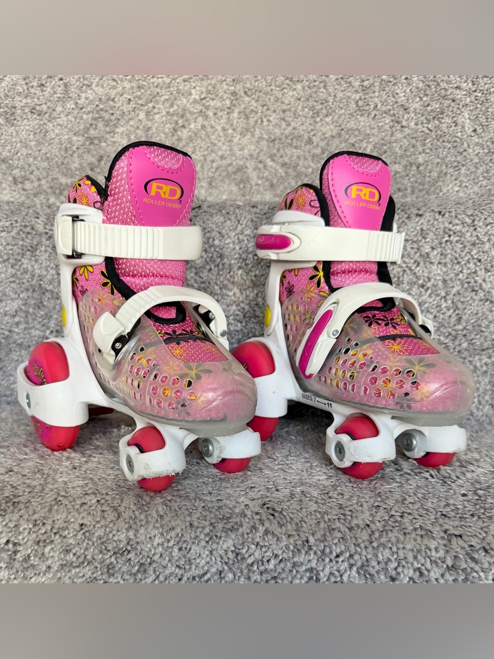 Adjustable Roller Skates, by Roller Derby